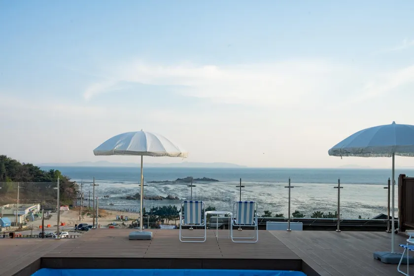 Ganghwado Pension Luna - Image 1