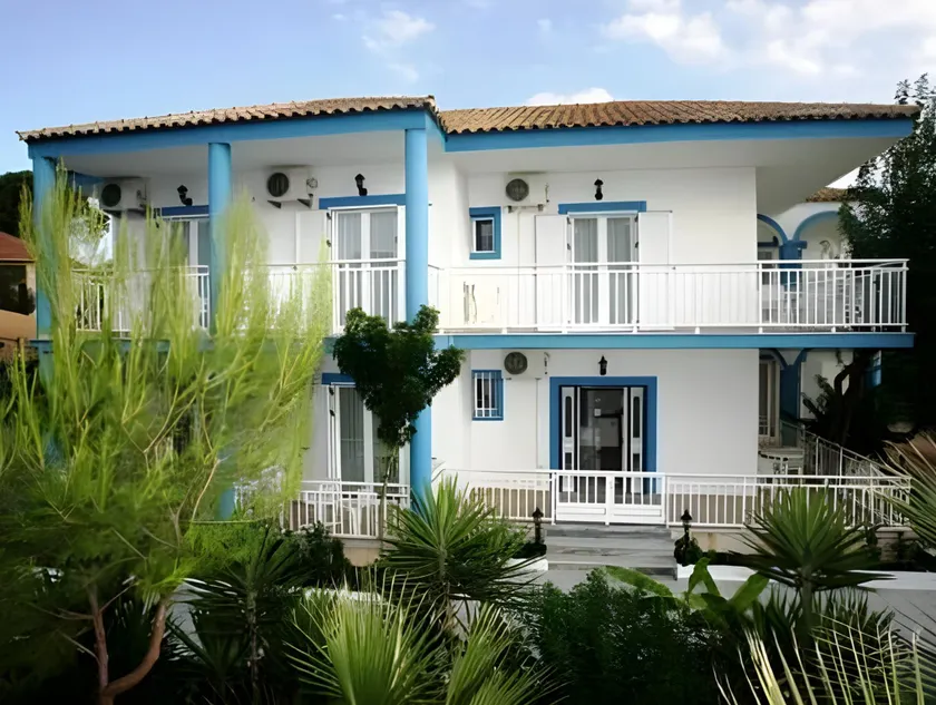 Blue White Apartments - Kefallonia Poolside Retreats - Image 1
