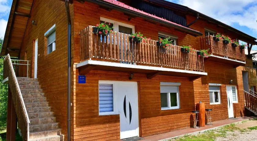 Apartments Laura - Image 1