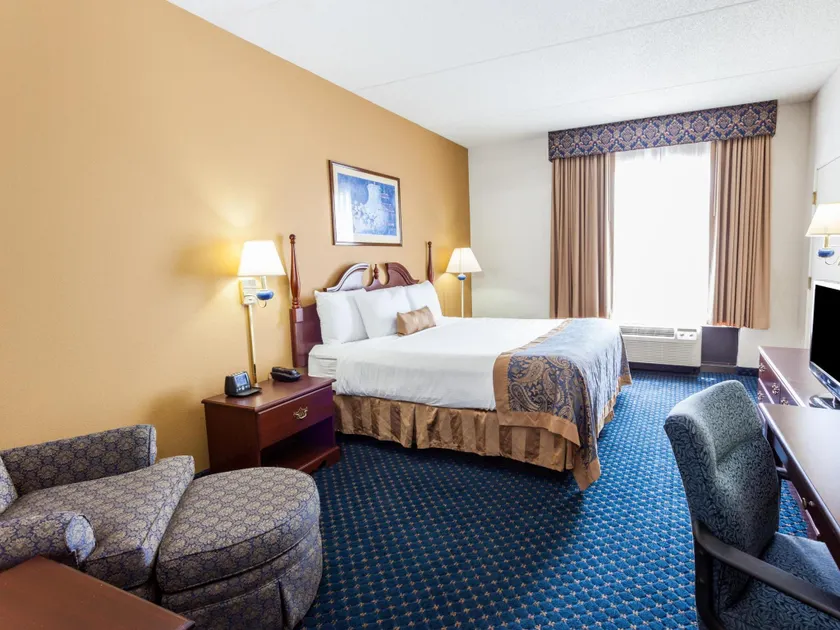Wingate by Wyndham - Atlanta at Six Flags - Image 1