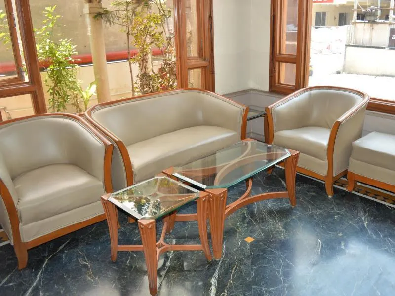 Hotel Kalyan Residency - Image 1