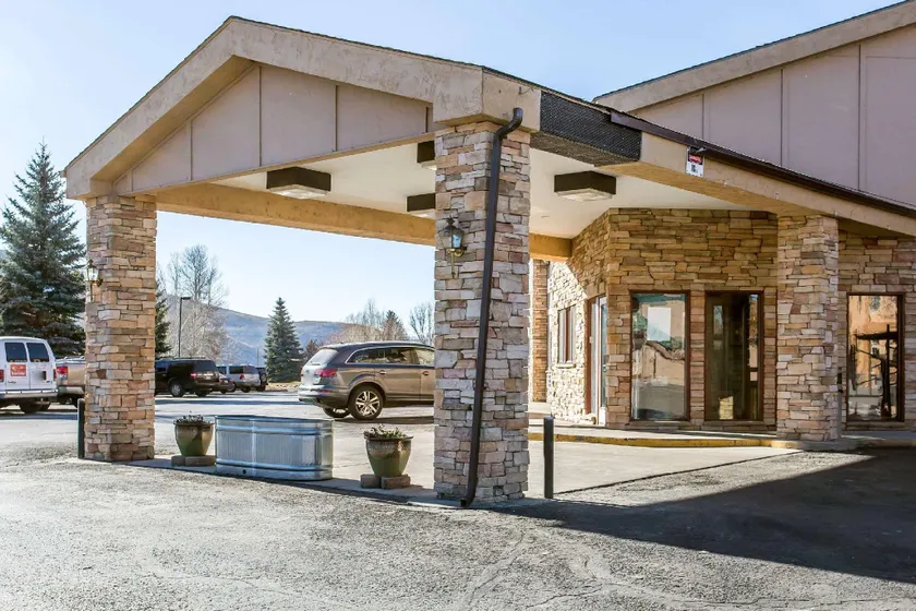 Quality Inn Gunnison-Crested Butte - Image 1