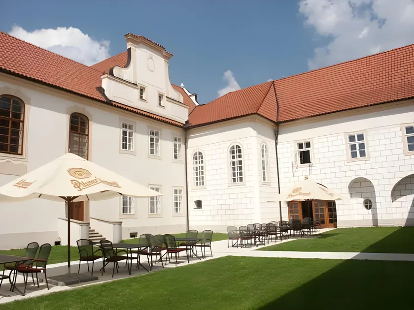 Zamek Hradek u Susice - Image 1