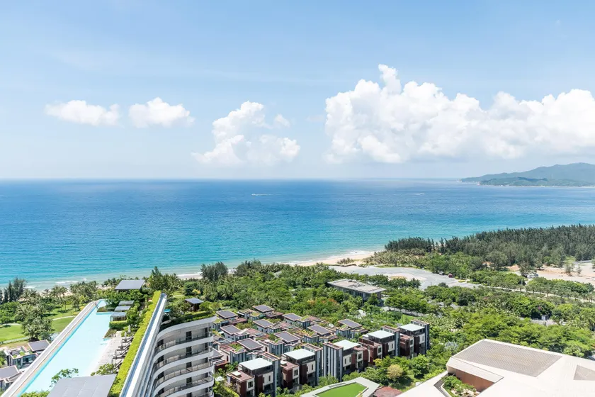Van-Pretty Residence Haitang Bay Sanya - Image 1