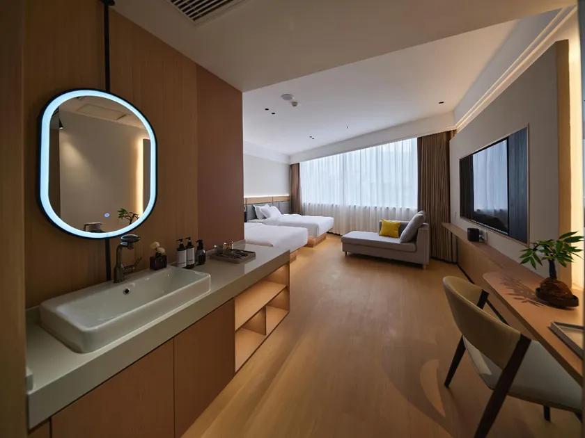 Four Seasons Hot Spring Hotel (Sanmenxia Shaanzhou District) - Image 1