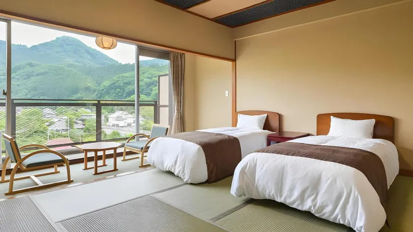 Fukuroda Onsen Omoide Romankan - Image 1