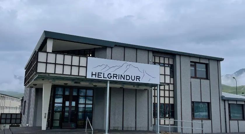 Helgrindur Guesthouse - Image 1