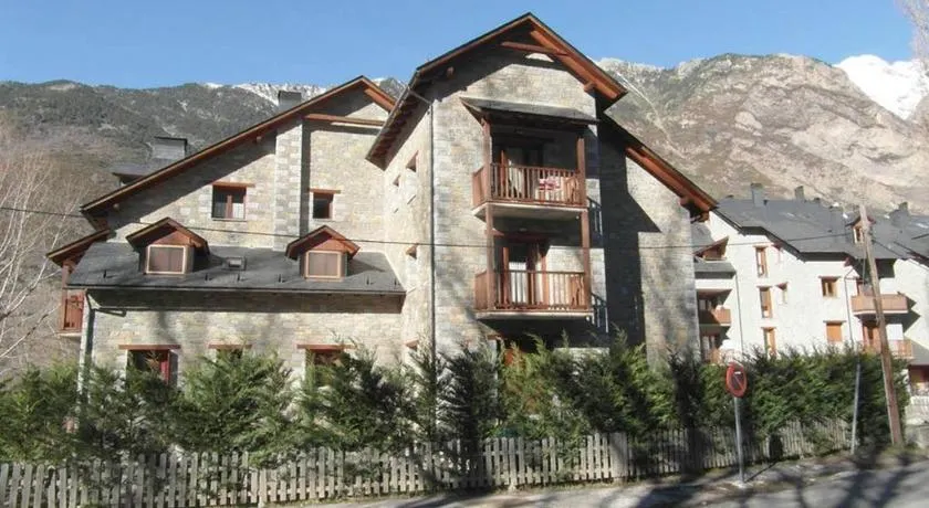 Duplex con vistas en Benasque - Image 1