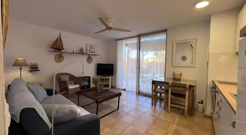 MP - Casa Elena - Image 1