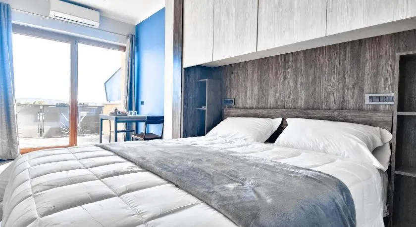 Albatros Accommodations - Image 1