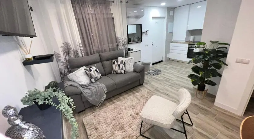 Villamadrid Home - Image 1