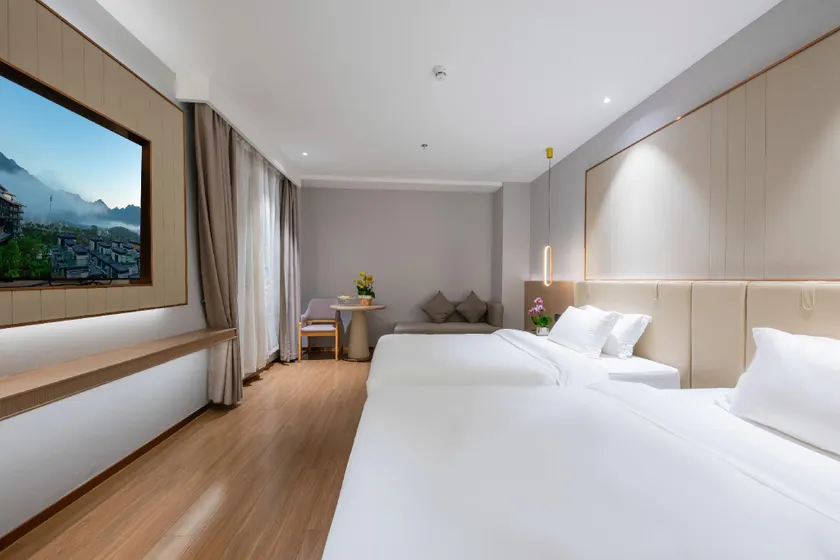 Jiulong Hotel (Shenzhen International Convention and Exhibition Center) - Image 1