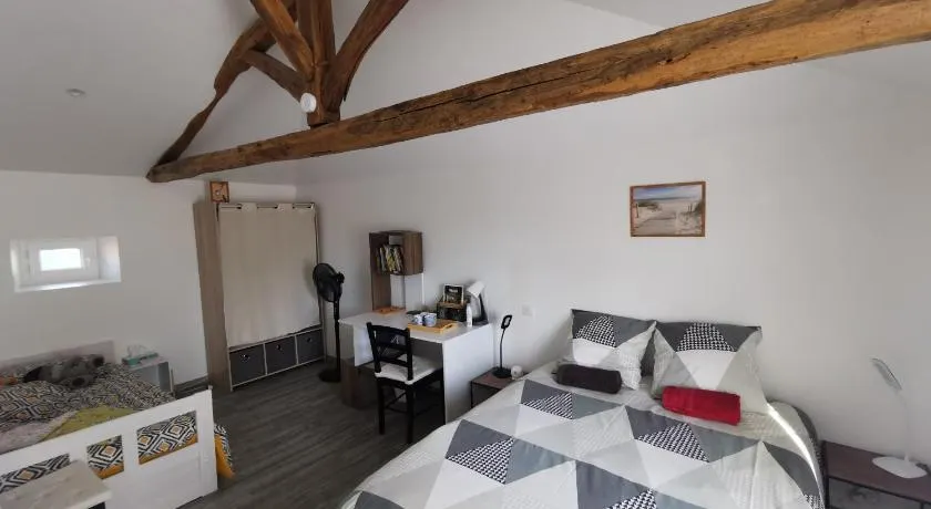 Chambre privative dans ferme rénovée à 7mn de Périgueux - Image 1