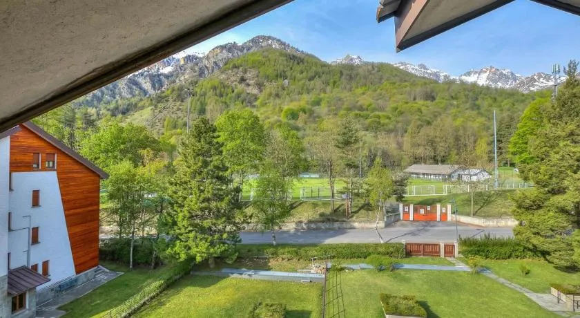 The Secret Garden in the City center - Happy Rentals - Image 1