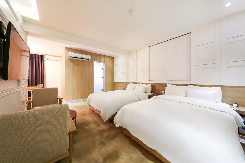 Design Hotel XYM - Image 1
