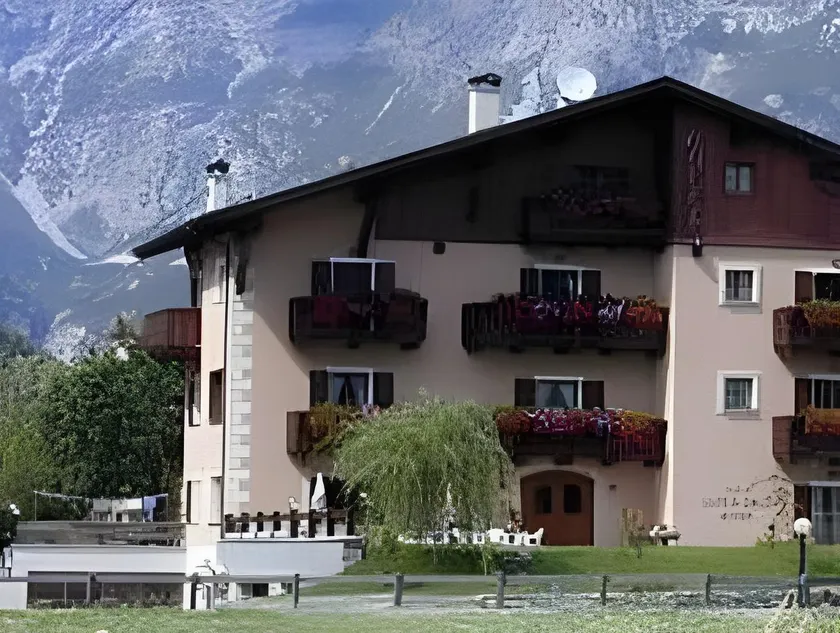 Alpi & Golf Hotel - Image 1