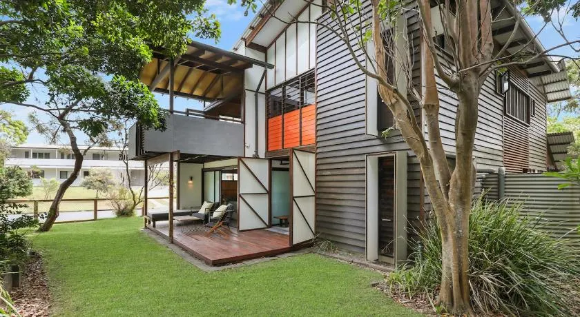 Banksia Retreat - Image 1