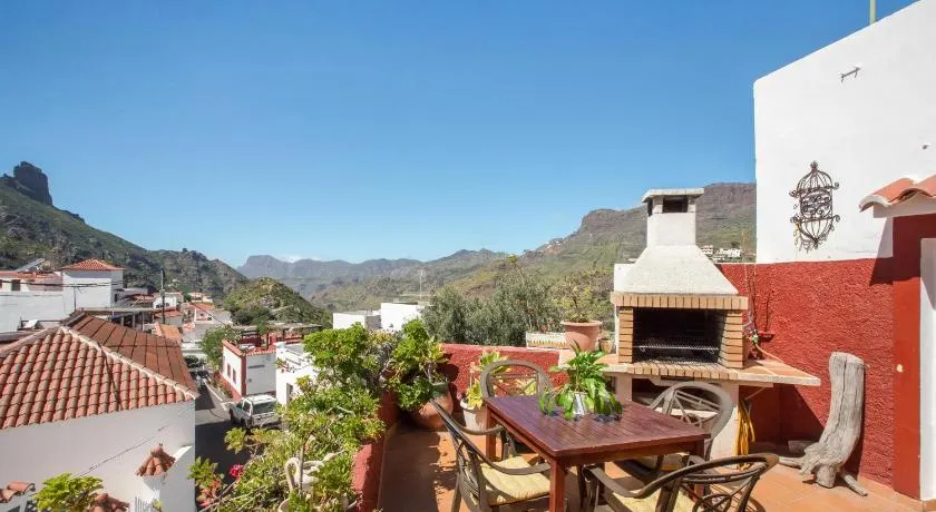 Maison de vacances \"Casa Rural Serafín\" avec vue sur les montagnes, connexion Wi-Fi et terrasse - Image 1