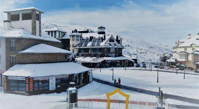 SKi PLAZA APARTMENTS - JUNTO A LOS TELECABINAS by TODOSIERRANEVADA - Image 1