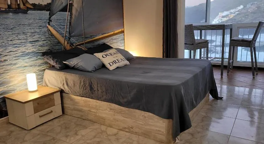Ocean Whisper suite - Image 1