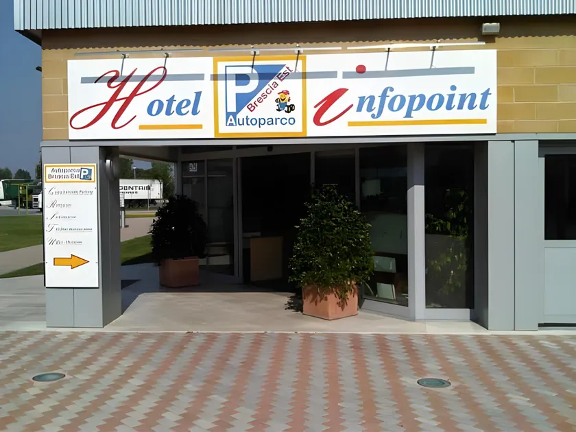 Hotel Santa Giulia - Image 1