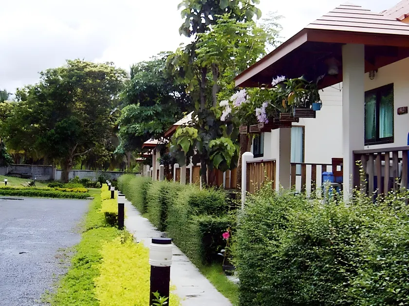 Naku Resort - Image 1