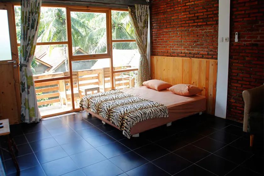 Pondok Cowet Batukaras - Image 1