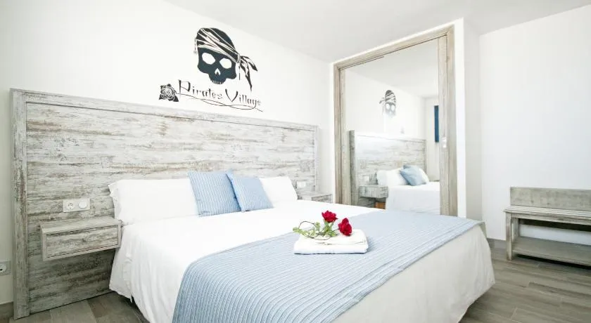 Gran Santa Ponsa Apartments - Image 1