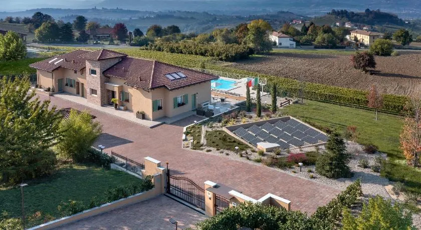Villa Cristina Suite - Image 1