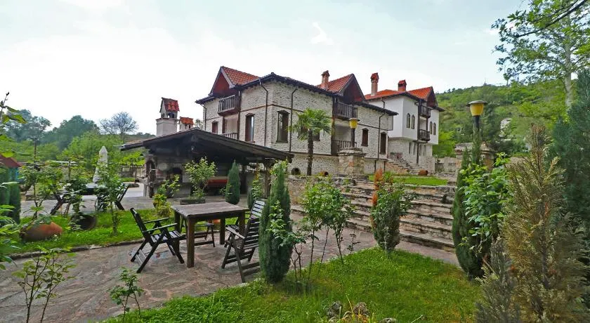 Парк - Хотел Макензен - Image 1