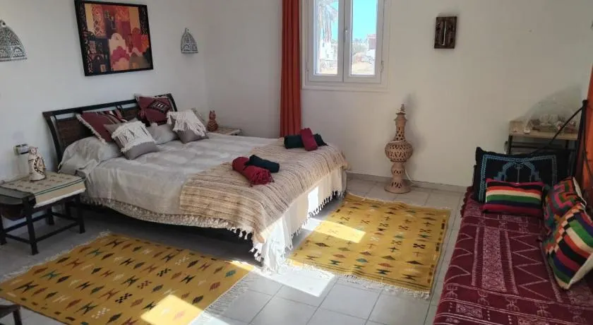 Maison Cally - Image 1