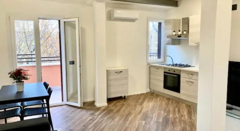 Pigneto Square Home - Image 1