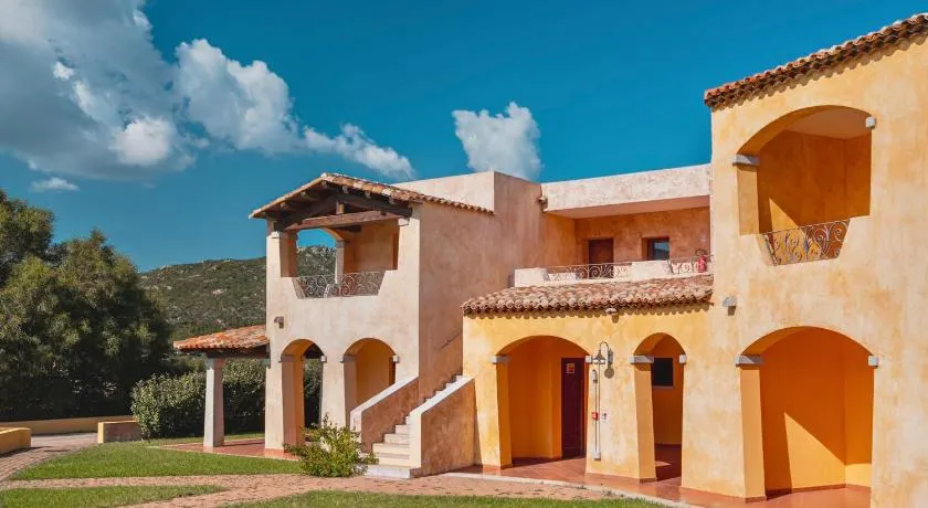 ISA-Marina Beach Residence with private beach in Marinella - Image 1