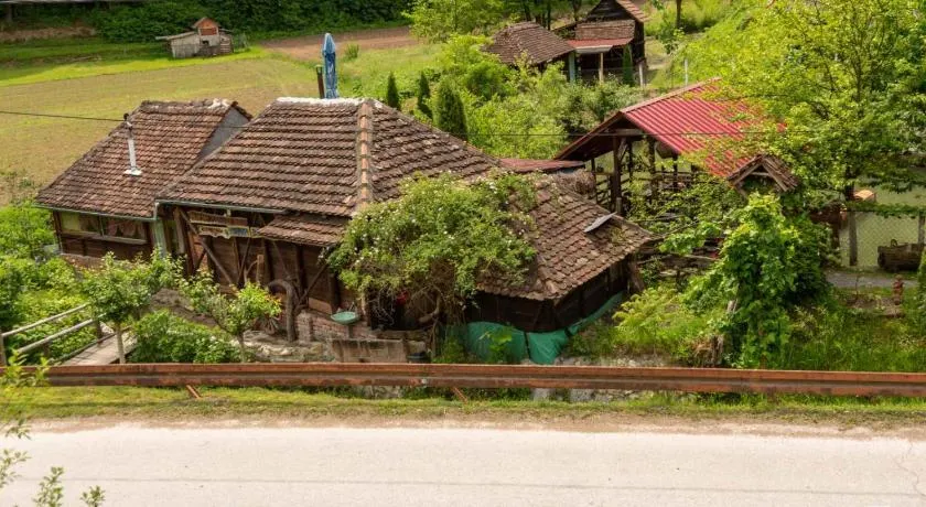 Mikin vajat i ribnjak Korenita, Loznica - Image 1