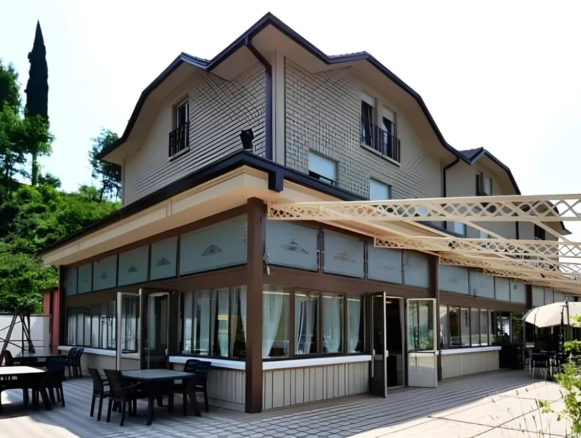 Hotel Edoné - Image 1