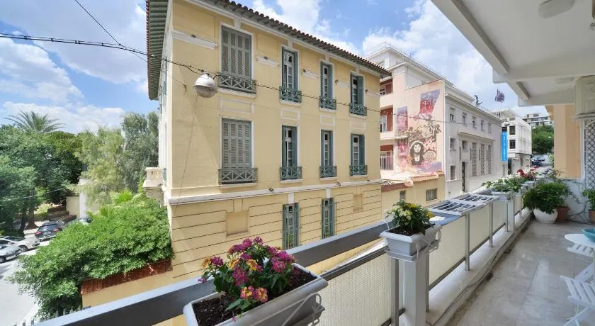 Architect Designer's Apartment in Kolonaki - Image 1