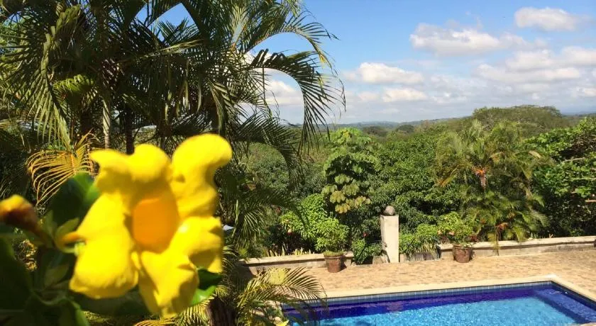 Private Pool & WiFi - Image 1