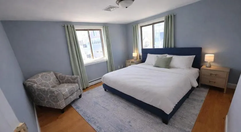 Newly renovated Condo 1 mile from Salem - Image 1