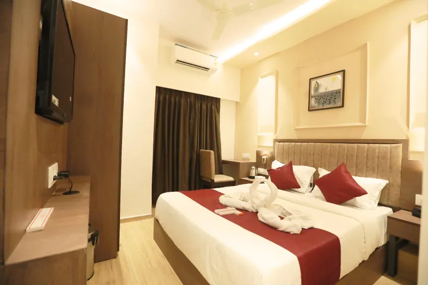 Horizon Inn Near Exhibition Center - Image 1