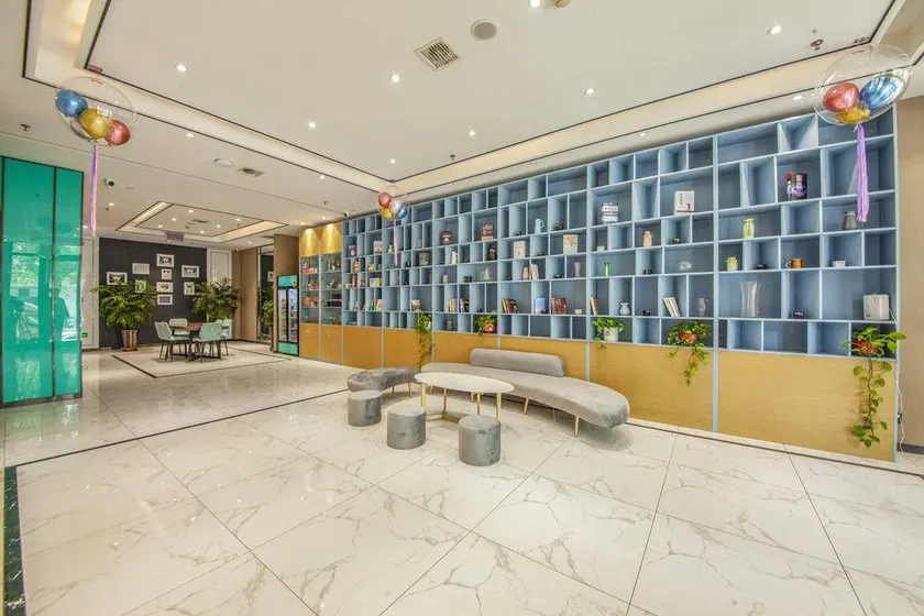 Qi'an Qingya Hotel - Image 1