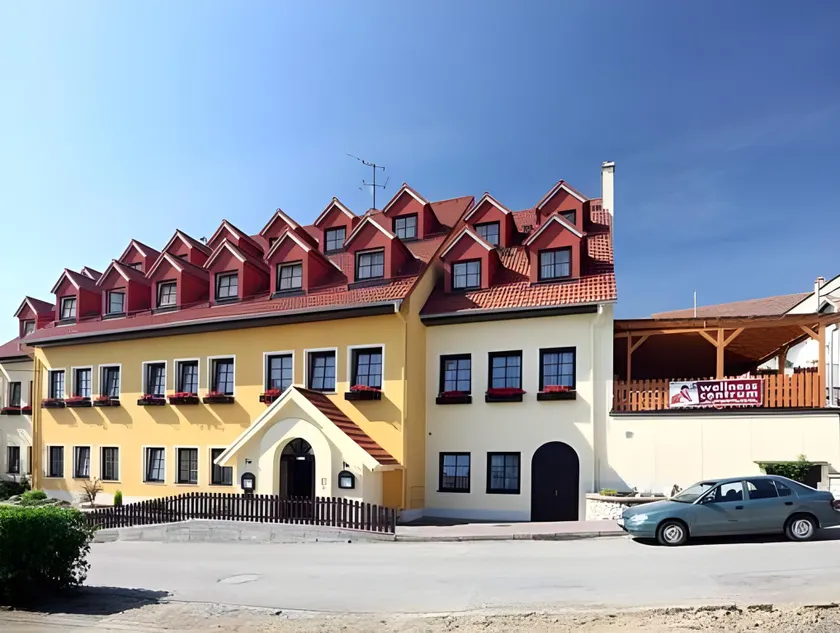 Wellness Hotel IRIS - Image 1