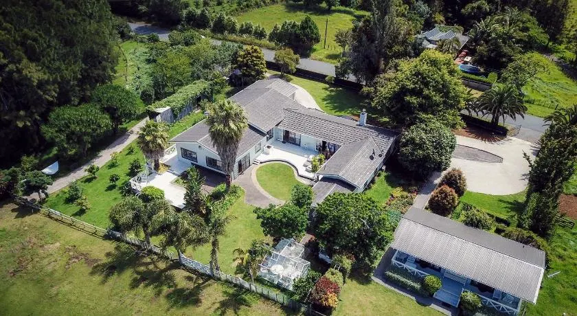Bycroft Lodge - Image 1