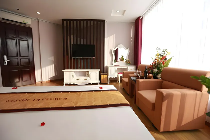 Kawasaki Noi Bai Airport Hotel - Image 1