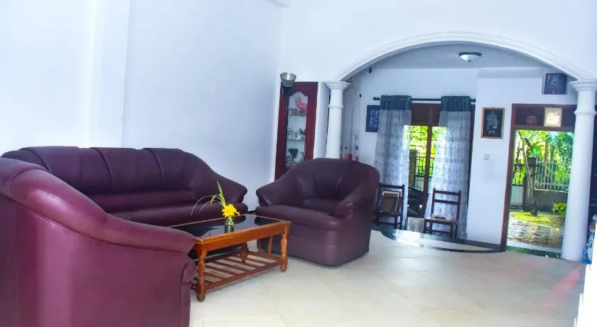 Green village - Image 1