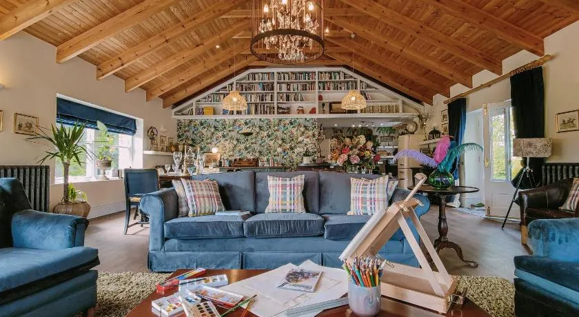 Balsoon Lodge - Image 1