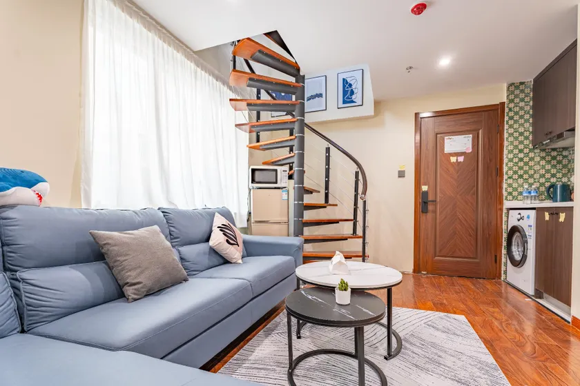 Near SNIEC/Lujiazui/theBund/Duplex loft/projector9 - Image 1