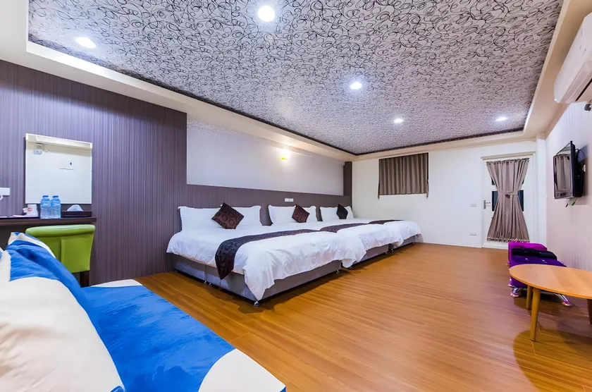 Grizzly Homestay - Image 1