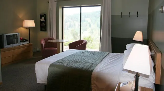 Columbine Inn - Image 1