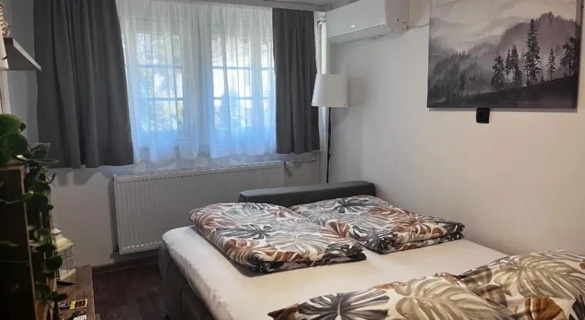 Romantic Mirka Apartment in Sremski Karlovci - Image 1