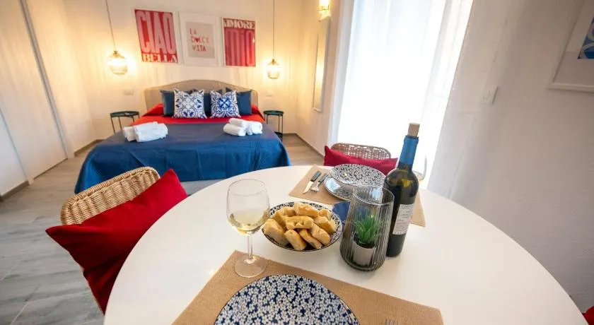 aMoneglia, 2 minutes walk to the beach, PVT PARK - Image 1